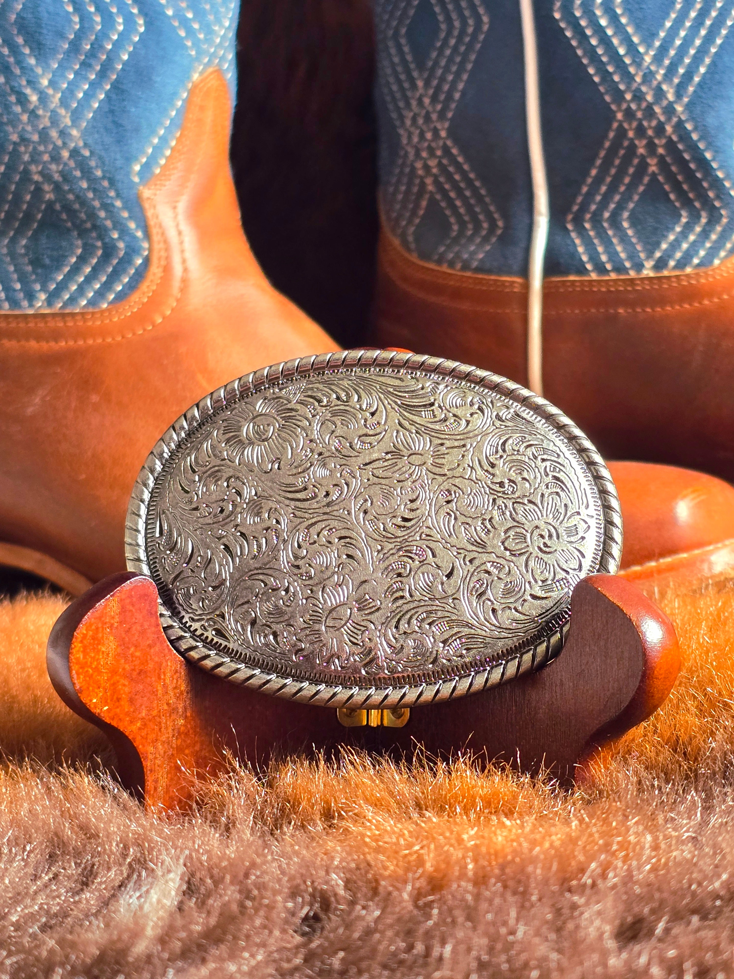 Elegant Floral Belt Buckle