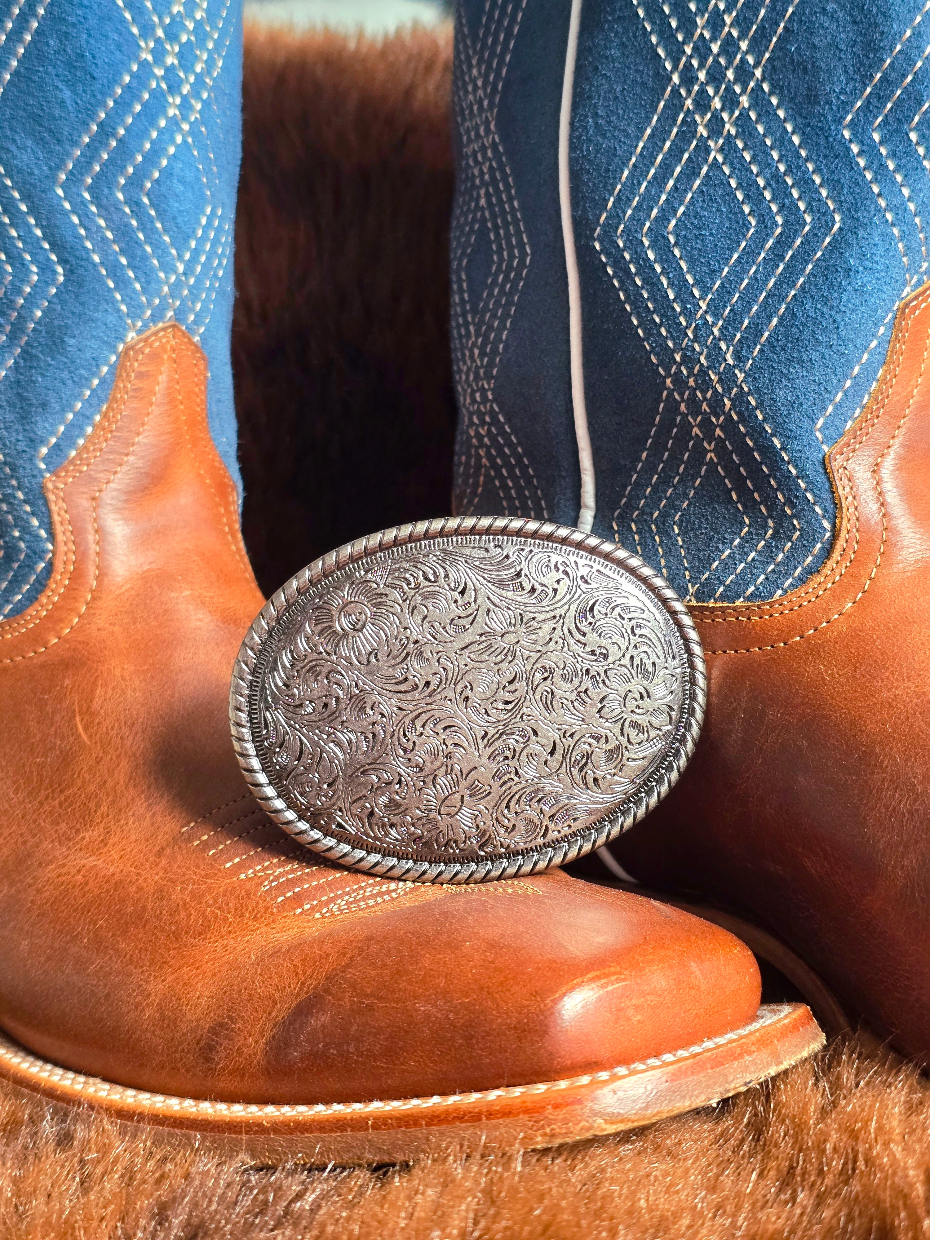 Elegant Floral Belt Buckle