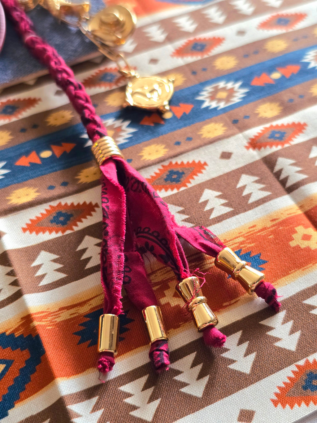 Atterri Horseshoe Bag Charm | Western Luxe Keychain